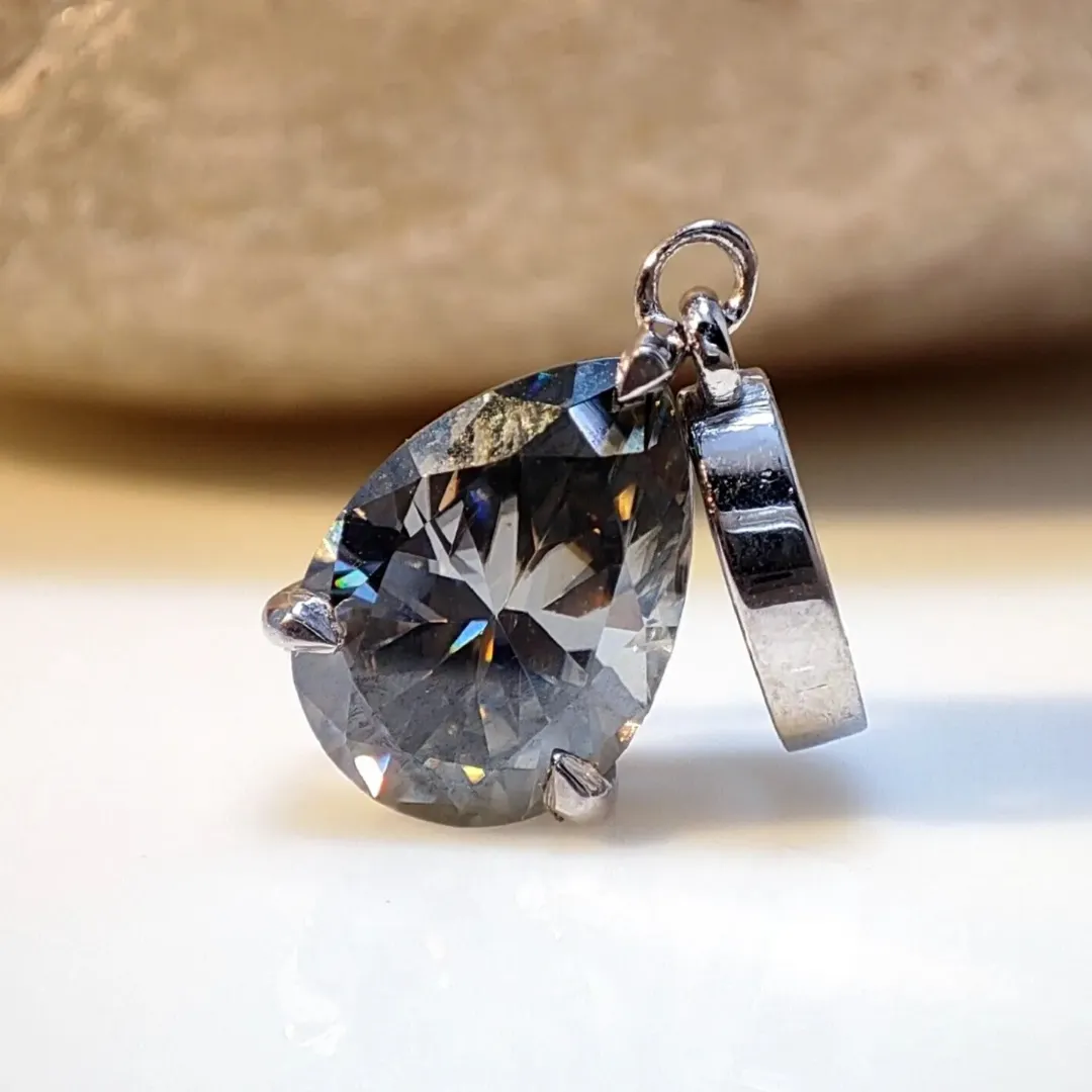 /public/photos/live/Pear Cut Dark Grey Moissanite Diamond Pendant 531 (2).webp